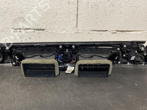 Used Air vent Air vent BMW X5 (F15, F85) sDrive 25 d (231 hp) 21865190 21865190