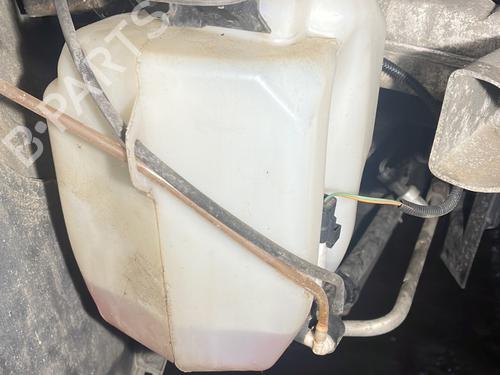 windscreen-washer-tank-renault-megane-ii-bm01_-cm01_-2001-2002-2003-2004-2005-2006-2007-2008-2009-2010-2011-2012-30787571 main image