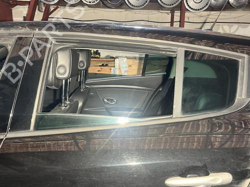 left-rear-door-renault-megane-iii-hatchback-bz01_-b3_-2008-32133739 main image