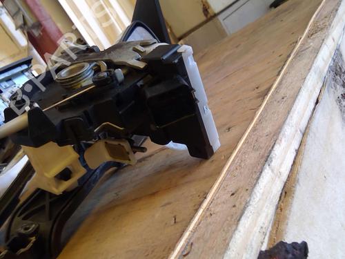 Used Rear right lock FORD MONDEO III Turnier (BWY) 2.0 TDCi (130 hp) 20871189