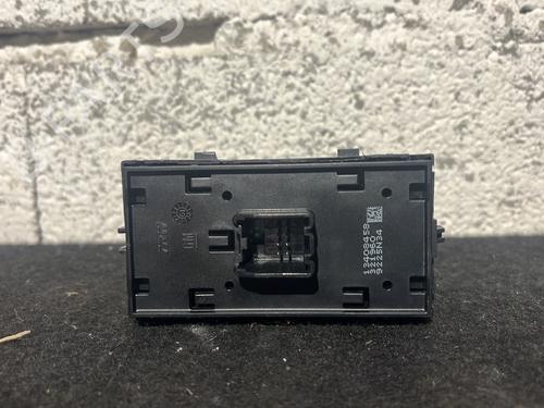 Used Left front window switch Left front window switch OPEL ASTRA K (B16) 1.5 CRDI (68) (122 hp) 25939684 25939684