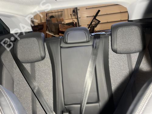 Used Rear seat Rear seat PEUGEOT 3008 II SUV (MC_, MR_, MJ_, M4_) 1.5 BlueHDi 130 (131 hp) 33453364 33453364