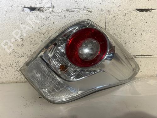 right-taillight-toyota-verso-_r2_-2009-2010-2011-2012-2013-2014-2015-2016-2017-2018-39528563 main image