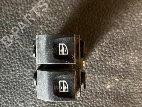 Used Left front window switch RENAULT CLIO IV (BH_) 1.5 dCi 90 (90 hp) 21864563