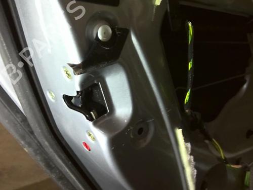 Venstre bagtil lås PEUGEOT 607 (9D, 9U) 2.7 HDi 24V (204 hp) 21527519