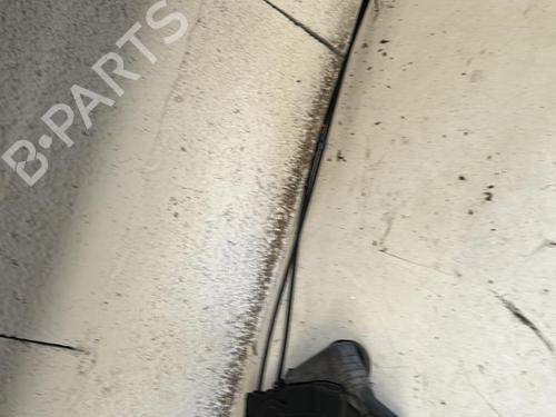 Serrure avant gauche TOYOTA YARIS (_P9_) 1.4 D-4D (NLP90_, NLP90R) (90 hp) 21863067