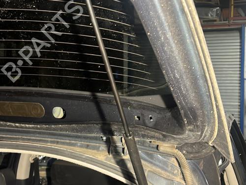 tailgate-lift-support-nissan-juke-f15-2010-2011-2012-2013-2014-2015-2016-2017-2018-2019-31754480 main image