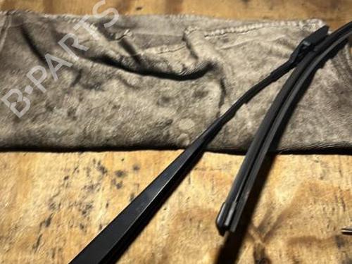 Used Front windshield wiper arm PEUGEOT 208 II (UB_, UP_, UW_, UJ_) 1.2 PureTech 75 (75 hp) 21863946
