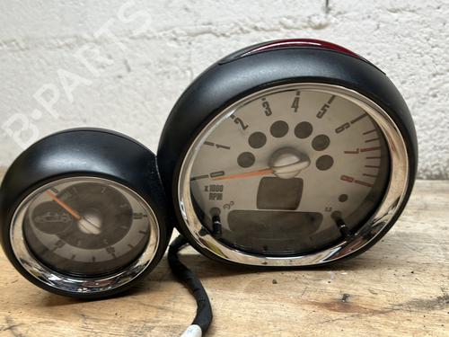 Used Instrument cluster MINI MINI Convertible (R57) Cooper S (174 hp) 21863559
