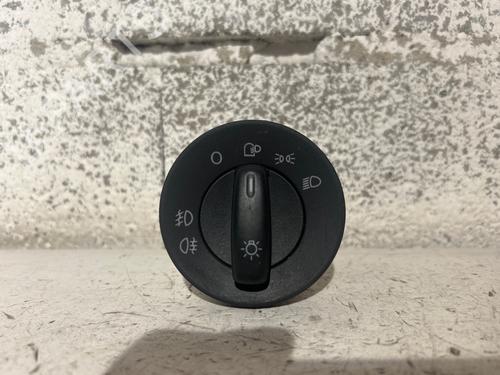 Headlight switch SKODA OCTAVIA II Combi (1Z5) 1.6 FSI | BP39937686I24 - Image 2