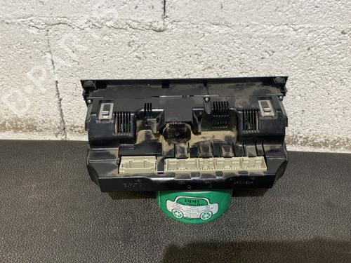 Used Climate control Climate control AUDI Q7 (4LB) 3.0 TDI quattro (233 hp) 21864999 21864999