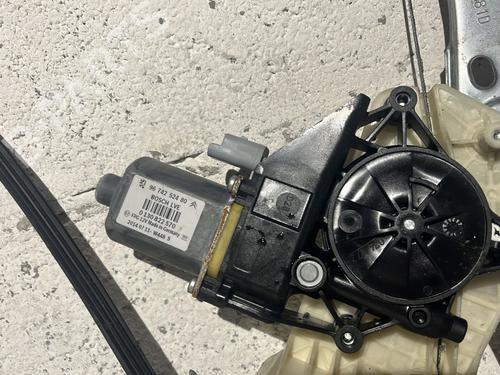 Used Front right window mechanism Front right window mechanism CITROËN C4 CACTUS 1.2 VTi 82 (82 hp) 31376392 31376392