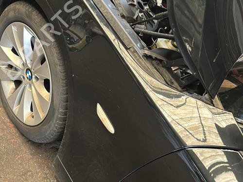 Used Left front fenders BMW 5 (E60) 525 d (177 hp) 25844469