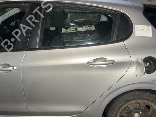 Porta trás esquerda PEUGEOT 208 I (CA_, CC_) 1.6 HDi / BlueHDi 75 (75 hp) 30885928