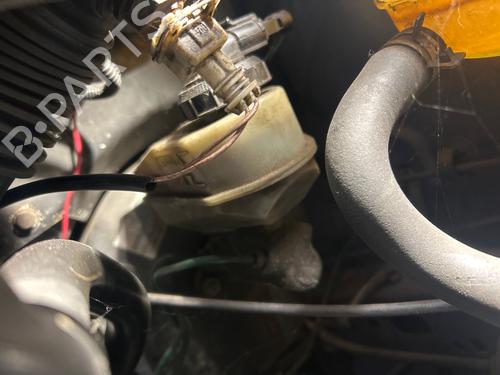 Used Brake master cylinder Brake master cylinder RENAULT MEGANE I Cabriolet (EA0/1_) 1.6 e (EA0F) (90 hp) 39727661 39727661