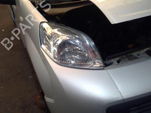 Used Right headlight FIAT QUBO (225_) 1.3 D Multijet (225AXE1A, 225CXE1A, 225AXH1A, 225AXL1A,... (95 hp) 20864205