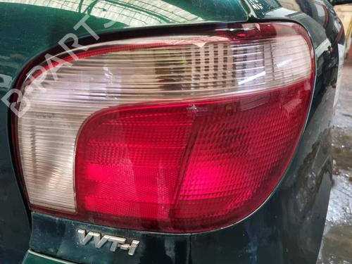 Høyre baklys TOYOTA YARIS (_P1_) 1.0 (SCP10_, SCP10R) (68 hp) 20864037