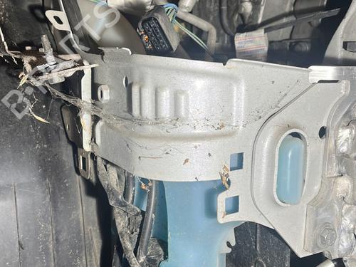 Used Windscreen washer tank CITROËN C4 CACTUS 1.6 BlueHDi 100 (99 hp) 24926358