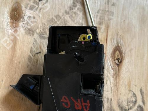 rear-left-lock-dacia-sandero-ii-10-sce-75-b8jc-b8jd-825033585r-2012-20860253 main image