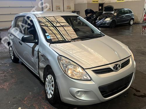 Left front seat HYUNDAI i20 I (PB, PBT) 1.2 | BP29918806C15