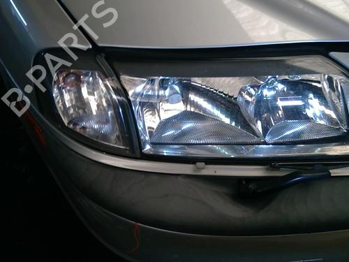 Højre forlygte VOLVO S80 I (184) 2.5 TDI (140 hp) 20863639