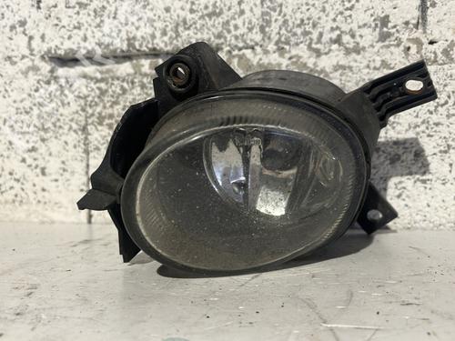 Left front fog light AUDI A4 B7 (8EC) 3.0 TDI quattro | BP33171359C30 - Image 1