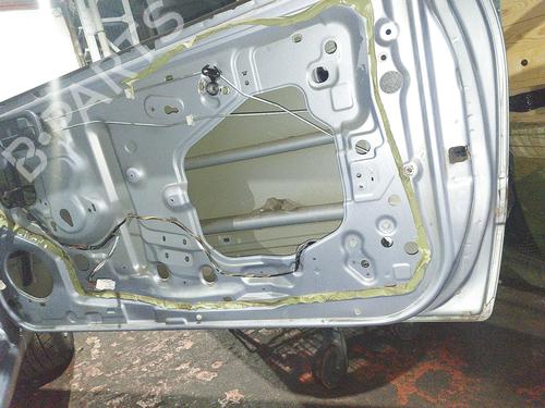 Used Front right lock NISSAN ALMERA II Hatchback (N16) 1.5 dCi (82 hp) 20870064