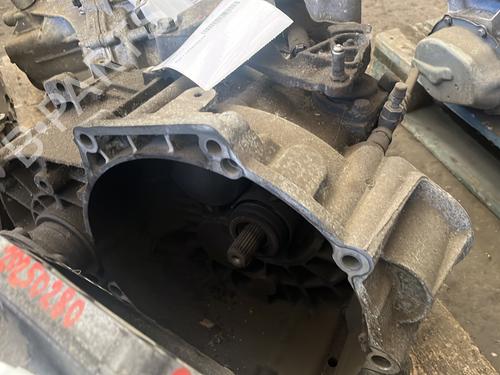 Gearbox VW GOLF V (1K1) 2.0 TDI | BP32701511M3 - Image 2