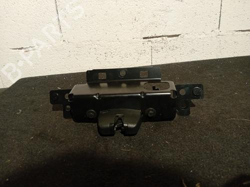 Used Tailgate lock PEUGEOT 208 I (CA_, CC_) 1.6 HDi (92 hp) 21866282