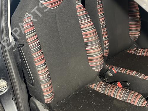 Sæde højre fortil CITROËN C1 II (PA_, PS_) 1.0 VTi 72 (72 hp) 26581201