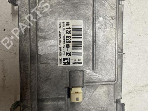 Used Display monitor Display monitor PEUGEOT 208 I (CA_, CC_) 1.6 GTi (208 hp) 20863456 20863456