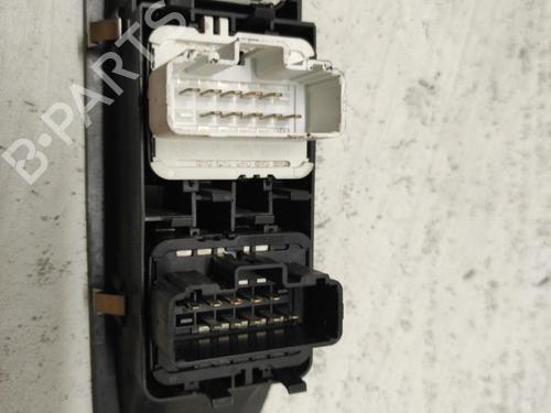Used Switch RENAULT LAGUNA II (BG0/1_) 1.9 dCi (BG08, BG0G) (120 hp) 21858992