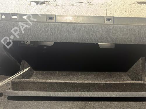 Used Glove box Glove box VW GOLF V (1K1) 1.9 TDI (105 hp) 24952073 24952073