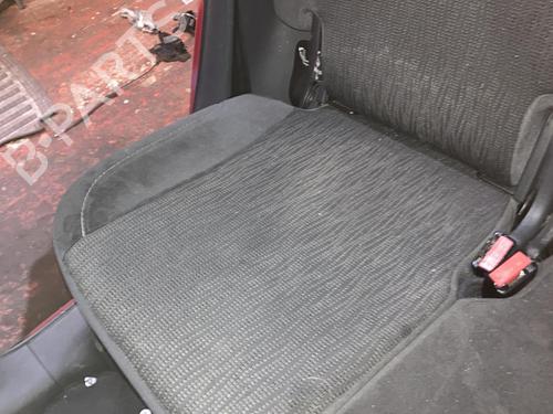 Rear seat CITROËN C3 Picasso (SH_) 1.6 HDi | BP21860506C17