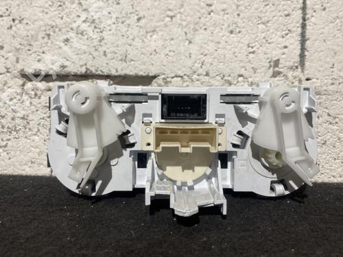 Used Climate control Climate control OPEL CORSA E (X15) 1.2 (08, 68) (69 hp) 24111714 24111714