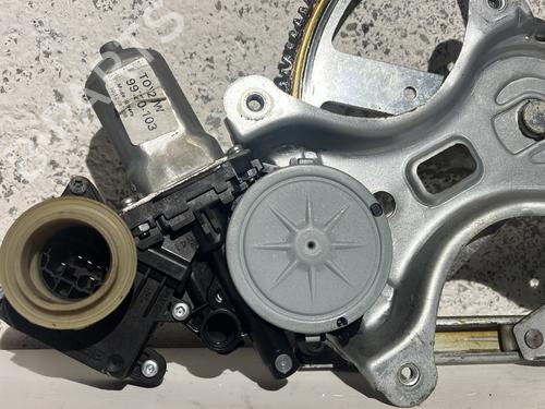 Used Front right window mechanism Front right window mechanism TOYOTA COROLLA Verso (ZER_, ZZE12_, R1_) 2.2 D-4D (AUR10_, AUR10R) (177 hp) 32341471 32341471