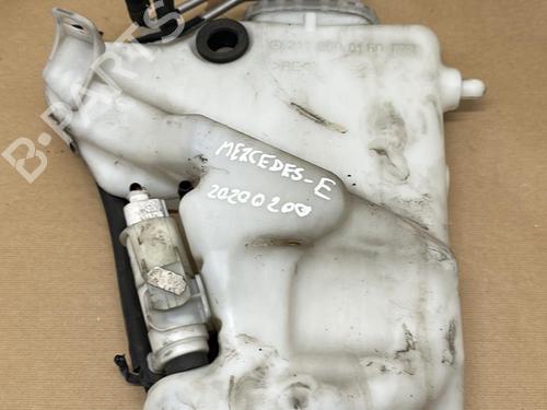 Used Windscreen washer tank MERCEDES-BENZ E-CLASS (W211) E 55 AMG Kompressor (211.076) (476 hp) 21862880