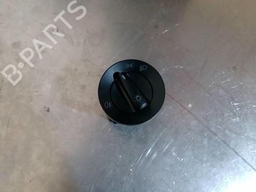 Used Headlight switch VW GOLF IV (1J1) 1.9 TDI (110 hp) 21859717