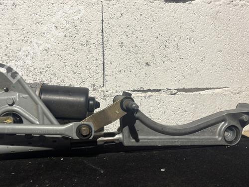 Used Front wiper motor Front wiper motor MERCEDES-BENZ C-CLASS T-Model (S203) C 200 CDI (203.207) (122 hp) 29506825 29506825