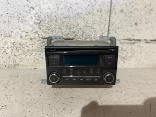 radio-nissan-juke-f15-2010-2011-2012-2013-2014-2015-2016-2017-2018-2019-38228928 main image
