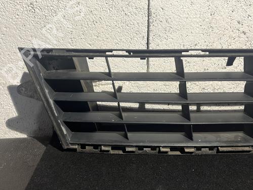 Grille RENAULT CLIO III (BR0/1, CR0/1) 1.2 16V Hi-Flex (BR1U, CR1U) | BP29446559C40 