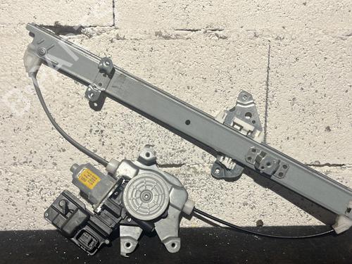 Used Rear right window mechanism RENAULT KOLEOS I (HY_) 2.0 dCi 4x4 (HY0K) (150 hp) 28357936