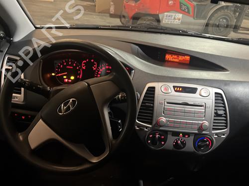 Left front seat HYUNDAI i20 I (PB, PBT) 1.2 | BP29918806C15