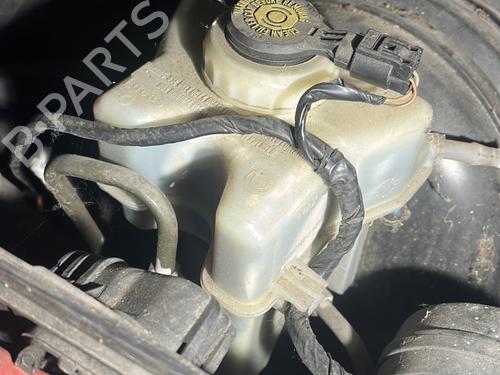 Used Brake master cylinder BMW X5 (E53) 4.4 i (286 hp) 31581281