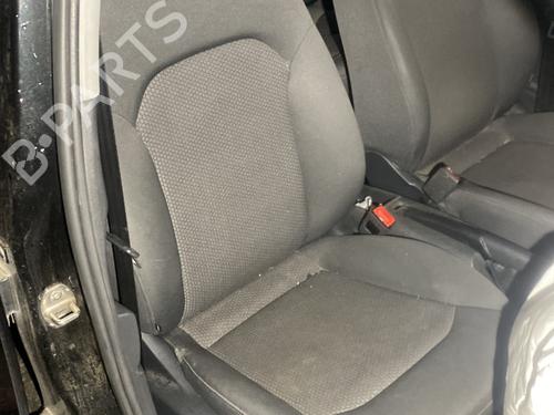 Used Right front seat AUDI A1 Sportback (8XA, 8XF) 1.0 TFSI (95 hp) 23984822