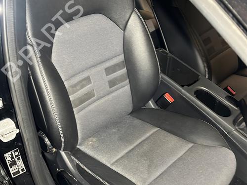 Right front seat MERCEDES-BENZ GLA-CLASS (X156) GLA 180 CDI / d (156.912) 0009106908