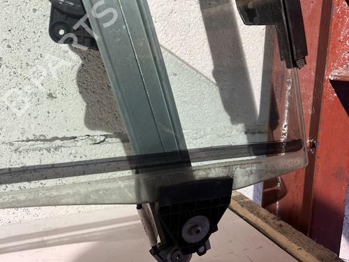 Front right window mechanism AUDI A4 B7 (8EC) 3.0 TDI quattro | BP33119877C23 - Image 9