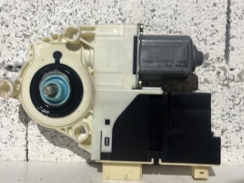 Used Left front window motor Left front window motor PEUGEOT 307 SW (3H) 1.6 HDI 110 (109 hp) 32301317 32301317