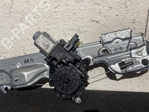 other-renault-megane-iv-hatchback-b9amn_-15-blue-dci-115-b9a6-2015-22181049 main image