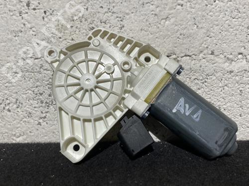 Used Right front window motor MERCEDES-BENZ CLA Coupe (C117) CLA 220 CDI / d (117.303) (170 hp) 22235784